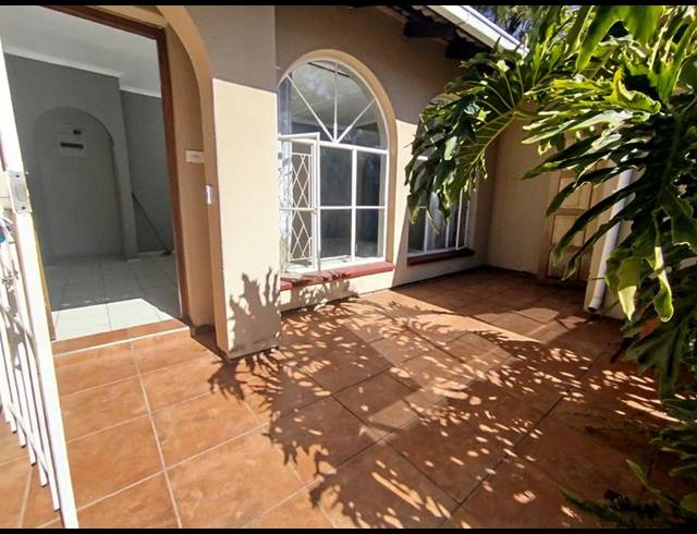 5 BEDROOM HOUSE FOR SALE IN SUNWARD PARK